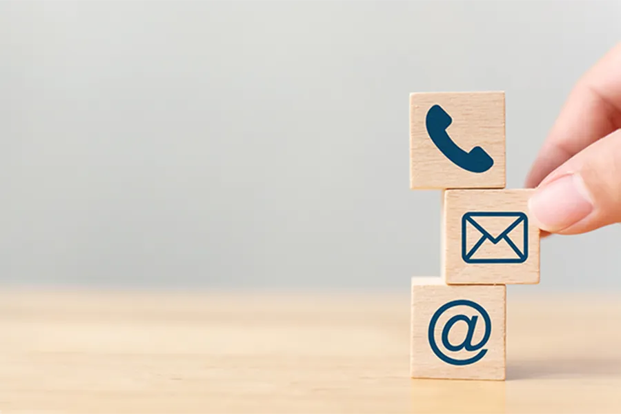 Illustrasjon som viser forskjellige måter å kontakte oss på